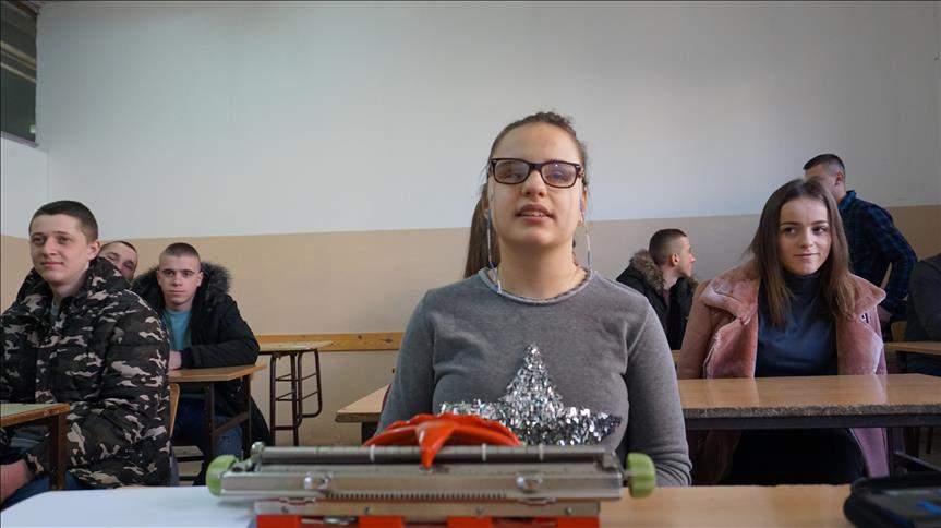 Novopazarka Dina Tatarević najbolja slabovida učenica u Srbiji